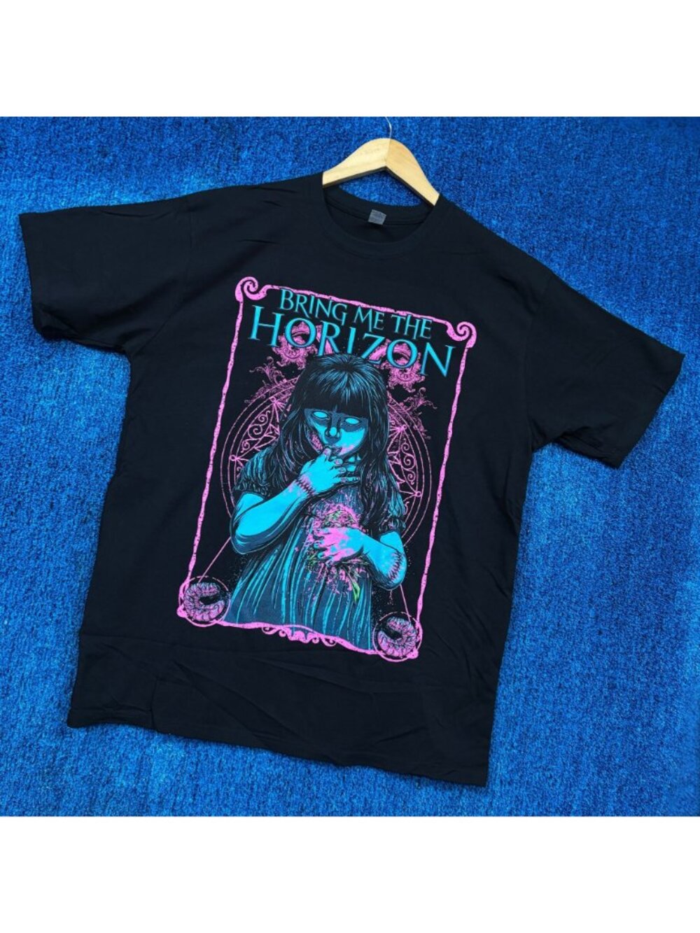 Bring Me The Horizon Self Titled Graphic T-Shirt Size Large - Picture 3 of 4